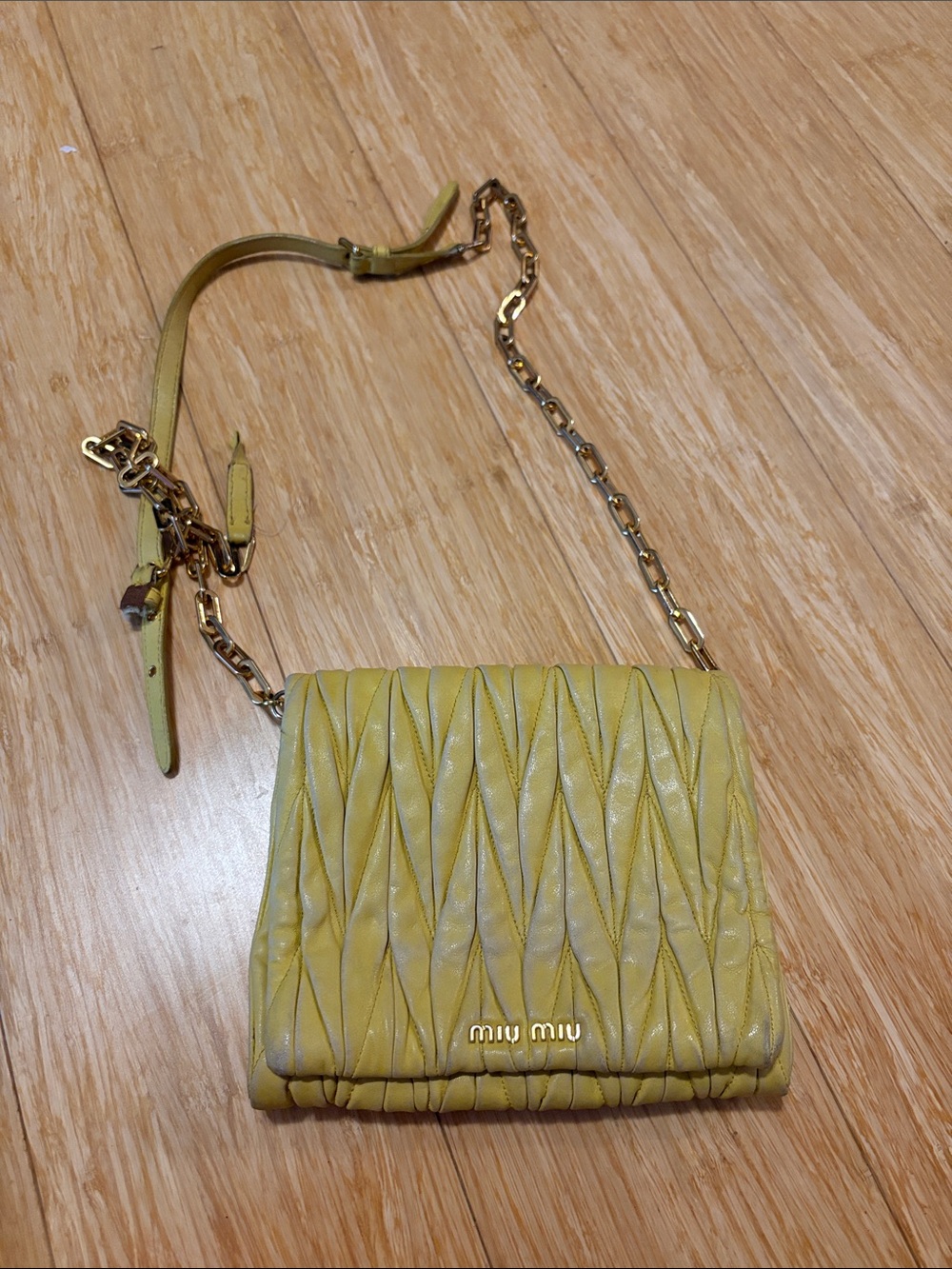 Miu Miu Matelassé Nappa Leather Crossbody Chain Bag Yellow Flawed DIY Restoratio